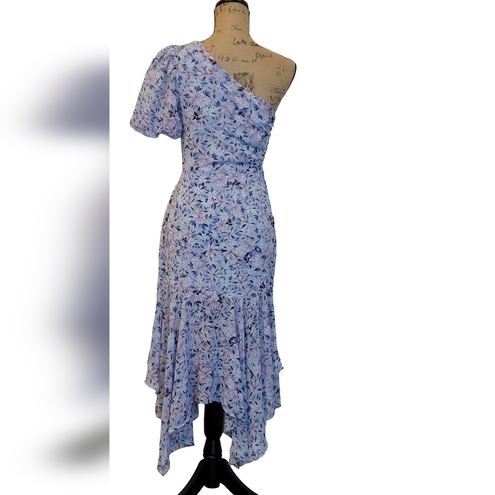 Astr Sheer Floral One Shoulder Ruffle Wrap Zip Midi Dress - Picture 6 of 10